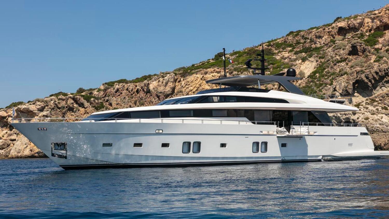 SL 106 - Sister ship 