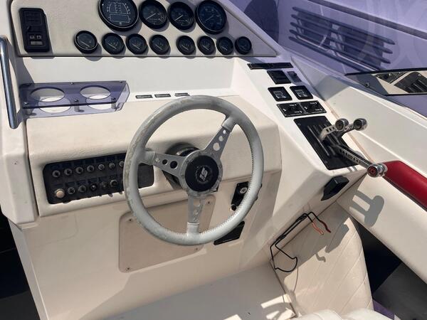 Sunseeker Tomahawk 37 Image 2