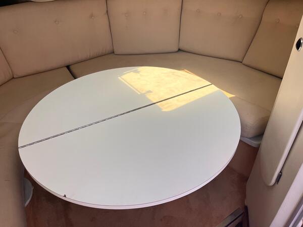Sunseeker Tomahawk 37 Image 4