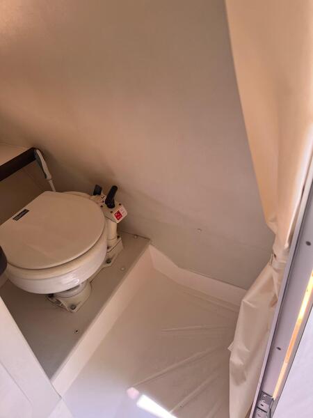 Sunseeker Tomahawk 37 Image 6
