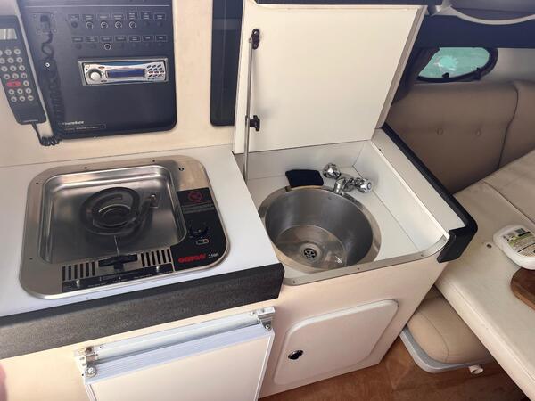 Sunseeker Tomahawk 37 Image 7