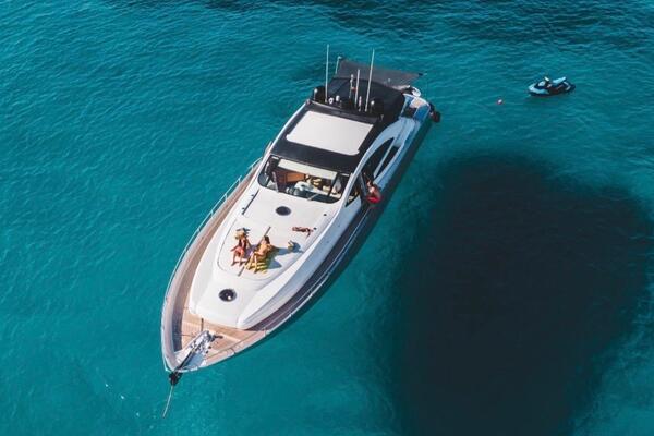 Pershing 76 Image 2