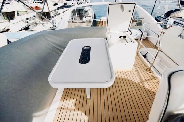 Princess 50 Image 9