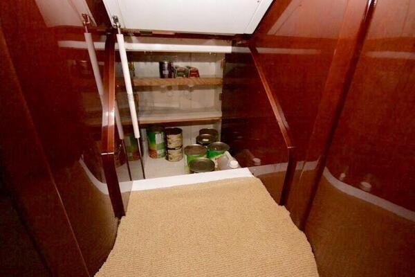 Princess 50 Image 17
