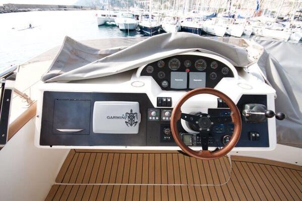 Princess 50 Image 25