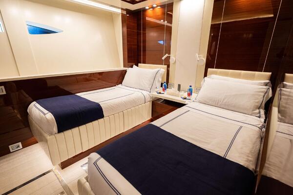 AB AB YACHT 140 Image 9