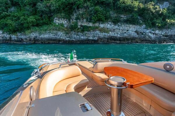 Riva Riva Rama Image 8