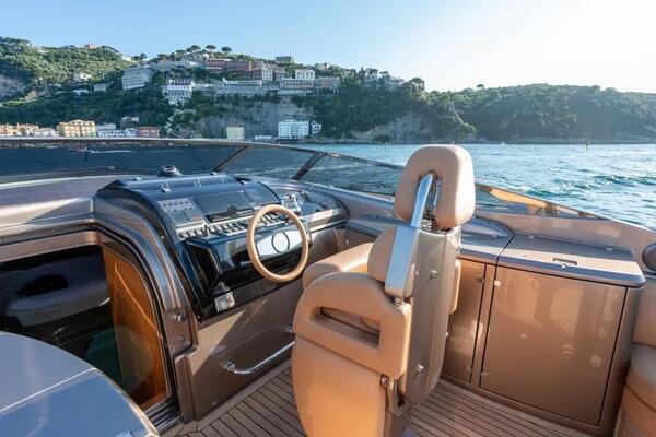 Riva Riva Rama Image 15
