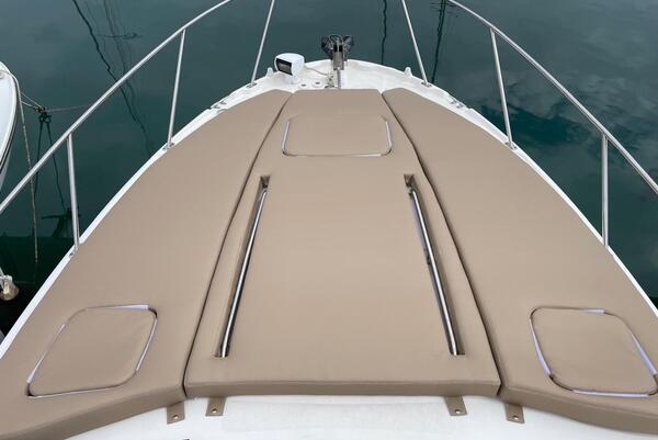 Bayliner 285 Image 6