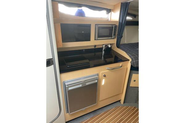 Bayliner 285 Image 12