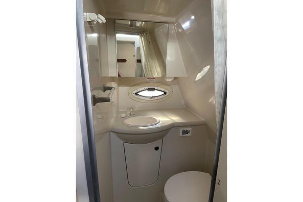Bayliner 285 Image 15