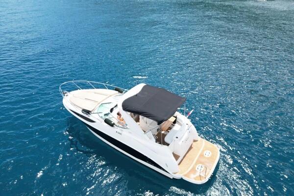 Bayliner 285 Image 4