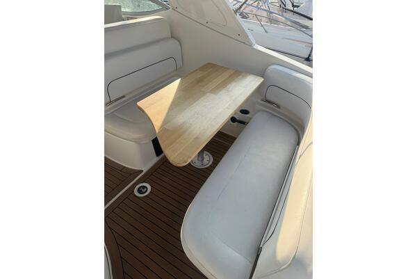 Bayliner 285 Image 8