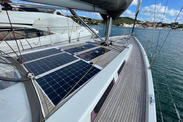 Hanse 575 Image 5