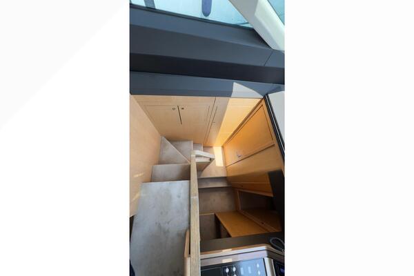 Fairline Squadron 60 Image 14