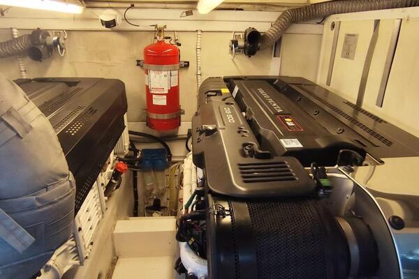Fairline Squadron 60 Image 16