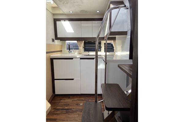 Galeon 405 HTL Image 11