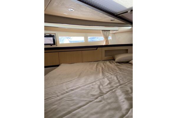 Galeon 405 HTL Image 14