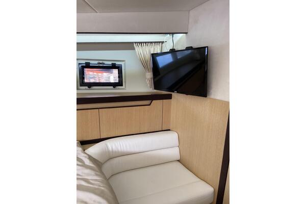 Galeon 405 HTL Image 16