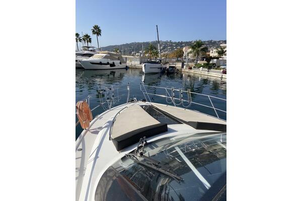 Galeon 405 HTL Image 2