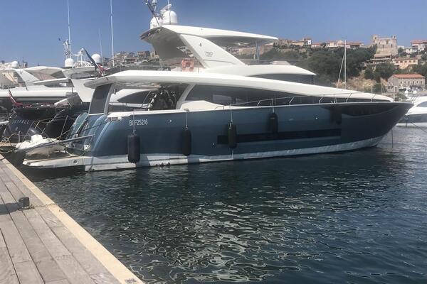 Prestige 750 Image 4