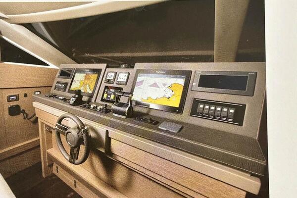 Prestige 750 Image 10