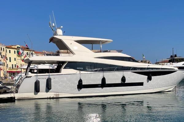 Prestige 750 Image 1