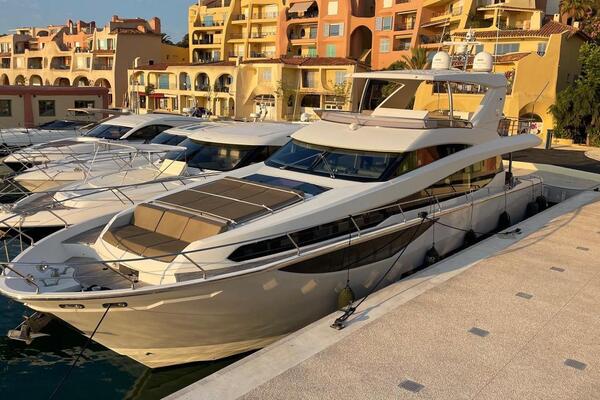 Prestige 750 Image 7