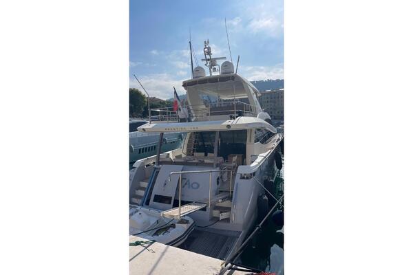 Prestige 750 Image 14