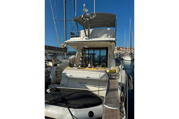 Prestige 420 Image 1