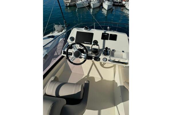 Prestige 420 Image 10