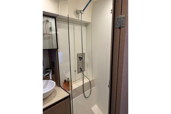 Prestige 420 Image 19