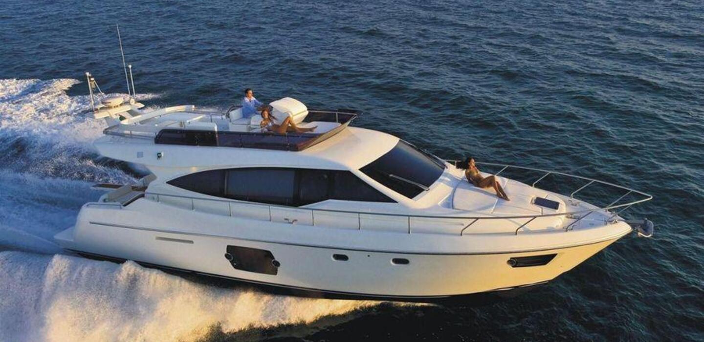 Ferretti Yachts 530